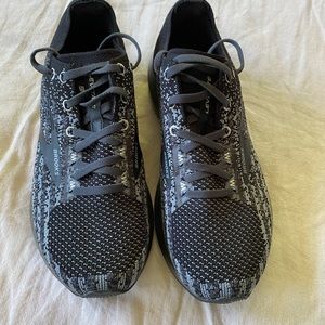 brooks sneakers near me